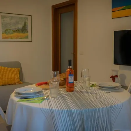 Lägenhet Picci House *